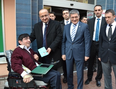 Akdoğandan sürpriz ziyaret