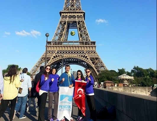 Pendik Belediyesine Paris'ten teşekkür