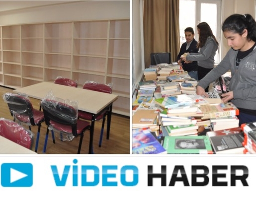 Dayalı döşeli kütüphaneler