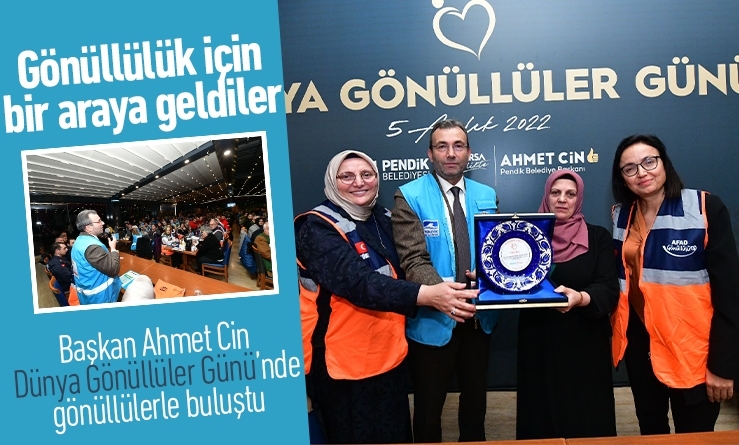 Yılın Gönüllüsü Pendik Gönüllülerinden
