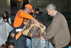 Binlerce battaniye Van'a gönderildi
