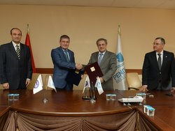 M.Ü. Rektörü Gül: Pendik, belediyeciliğin okulu