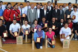 Pendik Belediyesi sporcularından Taekwondo'da 6 madalya